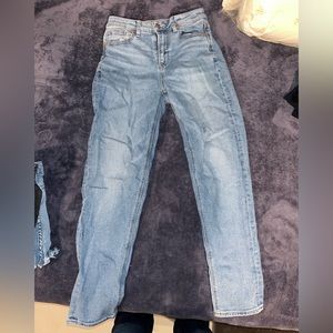 American eagle mom jeans